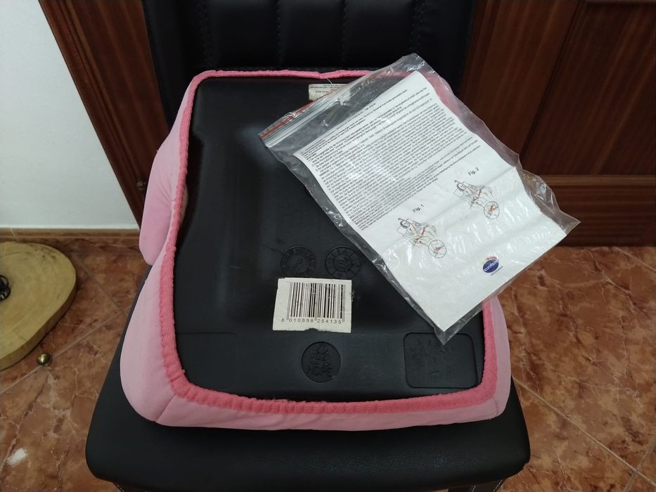 Banco elevatório para criança carro autocarro casa quarto vivenda.