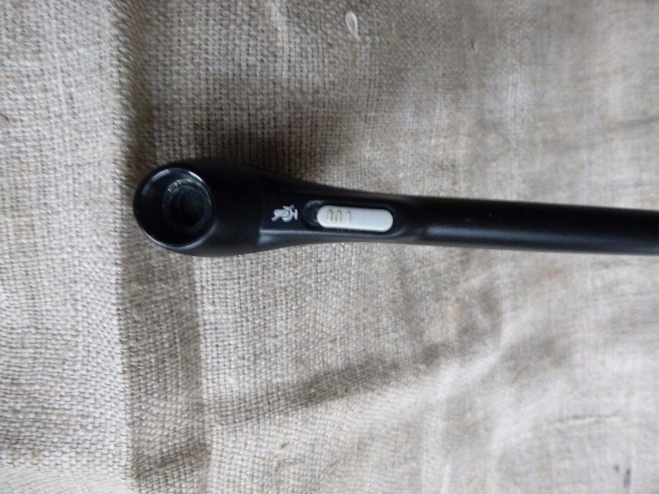 Камера для мониторов GENIUS e-Messenger 112 и микрофон PLANTRONICS