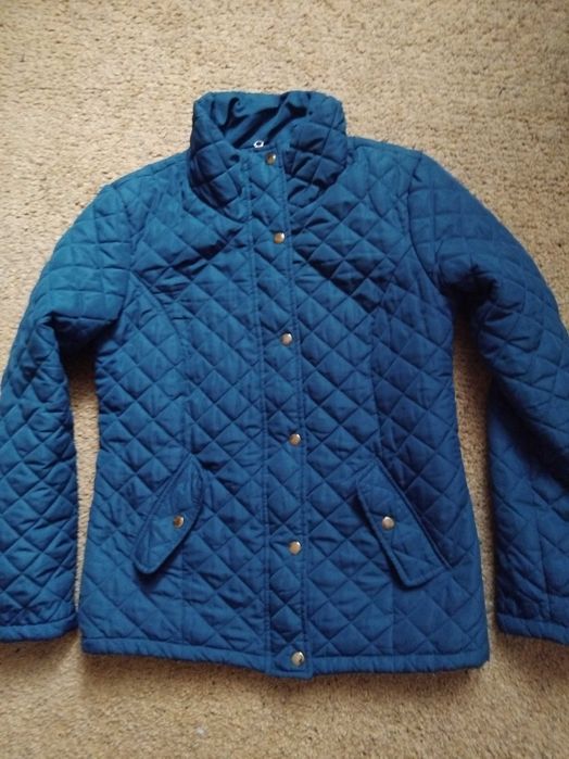Продається  Куртка жіноча