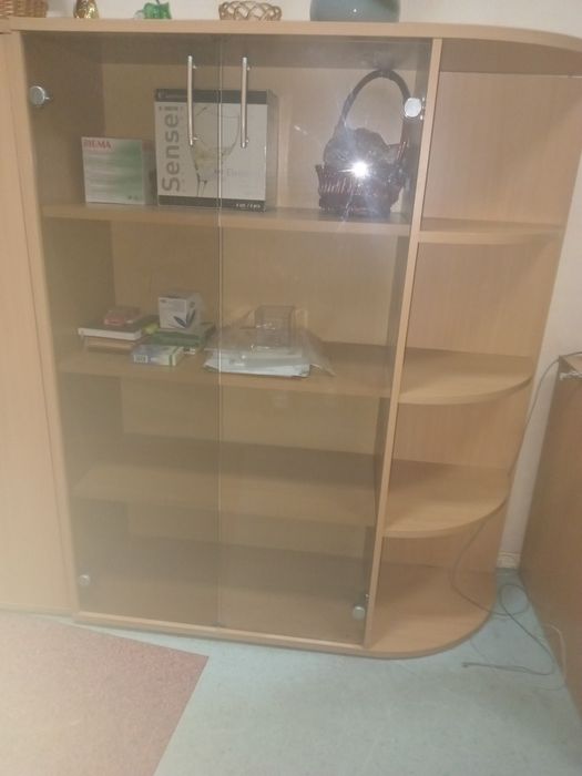 Меблі офісні вживані