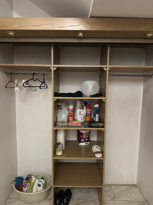 Szafa zabudowa z lustrem