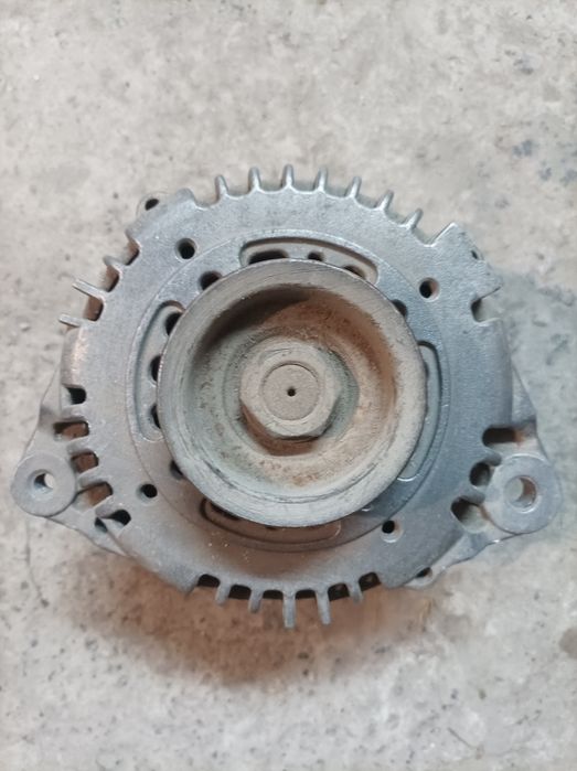 Генератор оригінал с Nissan maxima 3.0