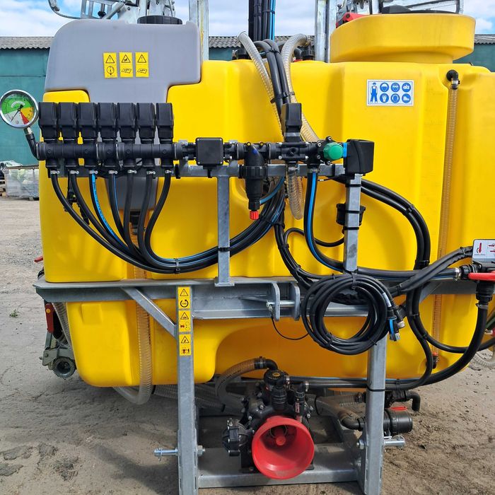 Обприскувач італійський Moccia 1000л 16м + Arag 400S, опрыскиватель