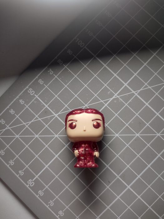 Продаю фігурку  Макс з вивороту, продам або обміняю