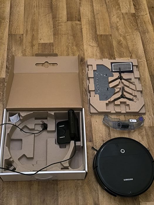 Робот-пилесос SAMSUNG VR05R5050