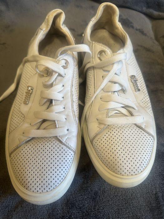 Жіночі шкіряні кросівки