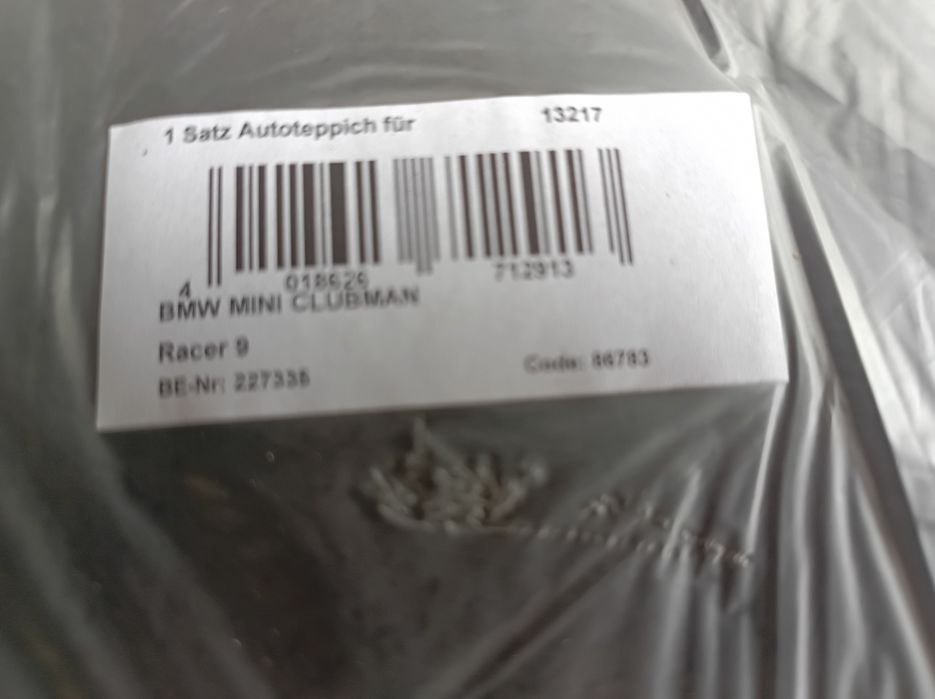 Nowy komplet dywaników sprzedaż hurtowa