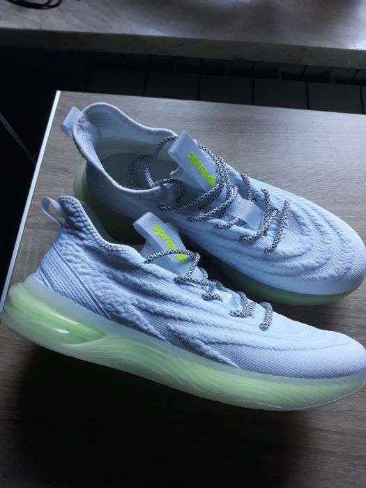 ADIDASY męskie SPRANDI roz 42 wkl 27 cm