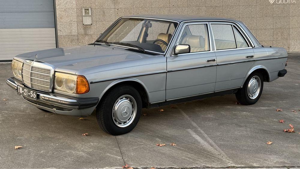 Mercedes Benz 240D