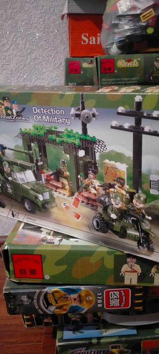 Конструктори на військову тематику