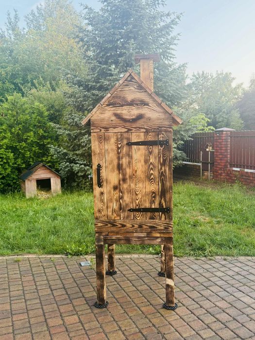 Wędzarnia drewniana