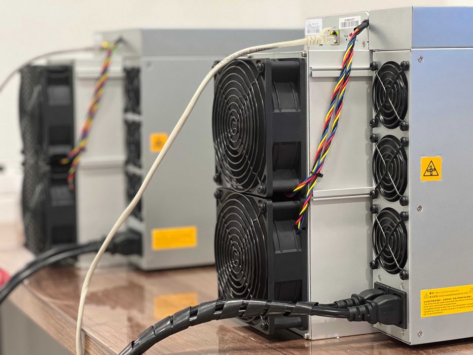 В наявності - нові Asic Antminer S19k Pro 120 Th, Xilinx, Асік