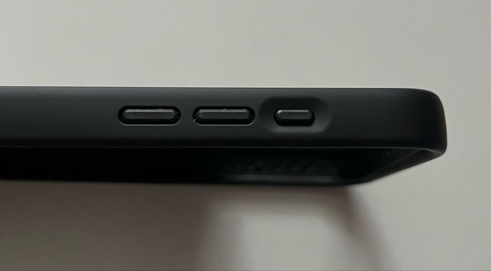Etui RhinoShield SolidSuit MagSafe iPhone 15 Pro nowe czarne