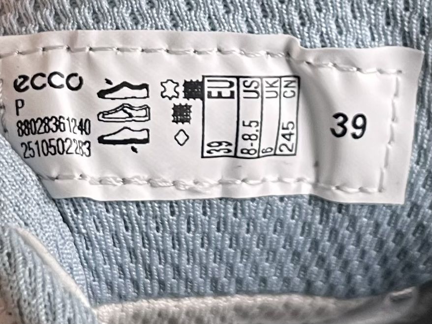 Кросівки Ecco Multi-Vent Gore-tex 39 р