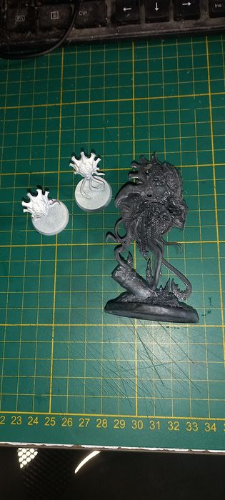 Neurotyrant i tyranid prime warhammer 40 000