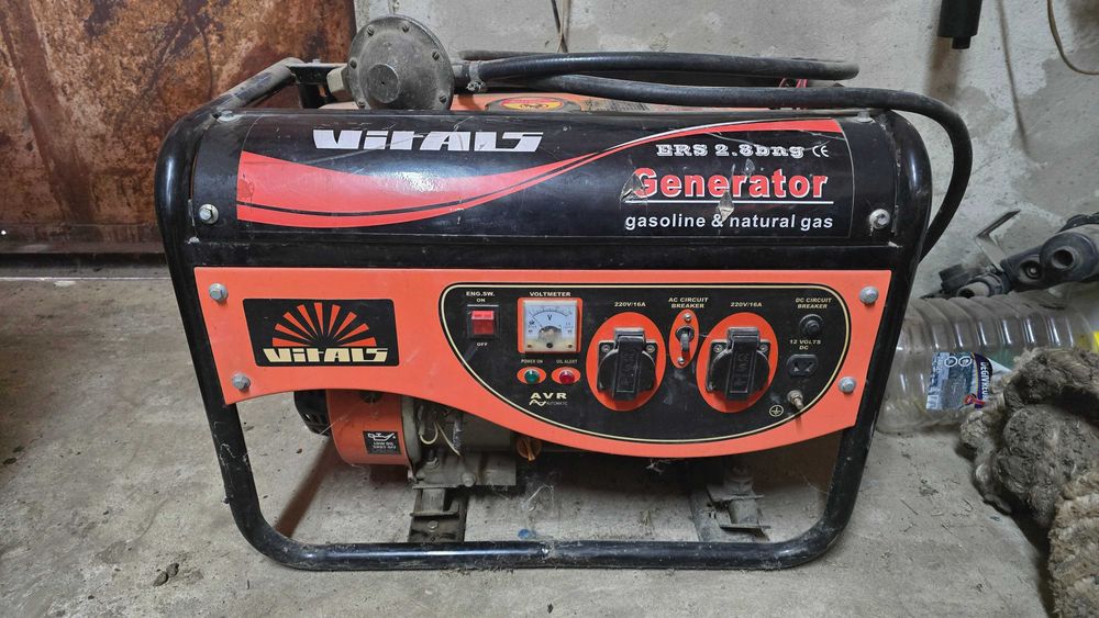 Бензогенератор 2,8 кВ Газ-Бензин.