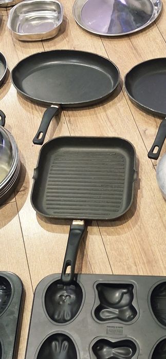 Patelnie i tacki i inne nowe i używane