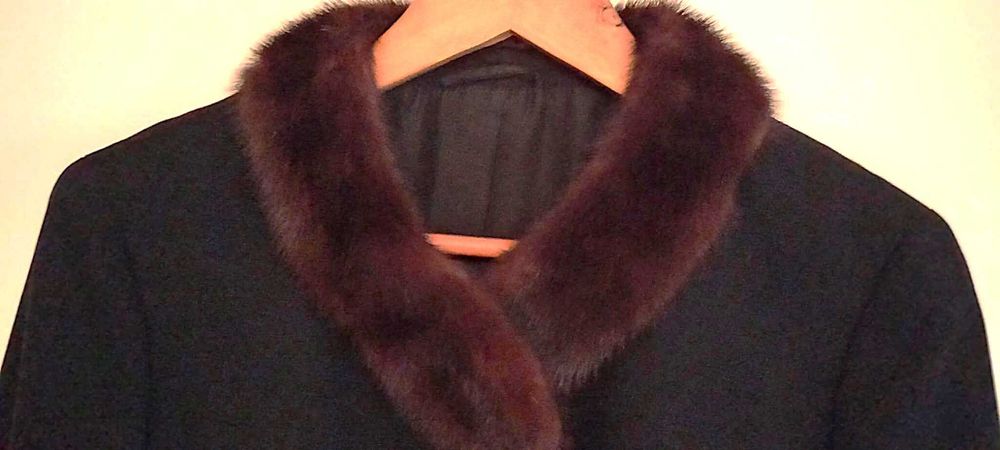 Casaco com gola de Pêlo de Vison Natural – Reine Schur-Wolle, modelo Velisch – Elegância Suprema, Portes Grátis com seguro