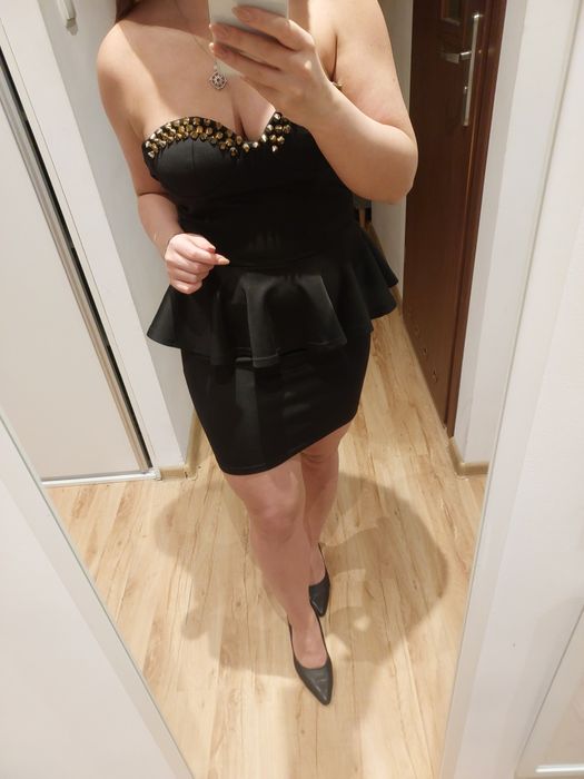 Sukienka baskinka Mała czarna złote dodatki sylwester andrzejki