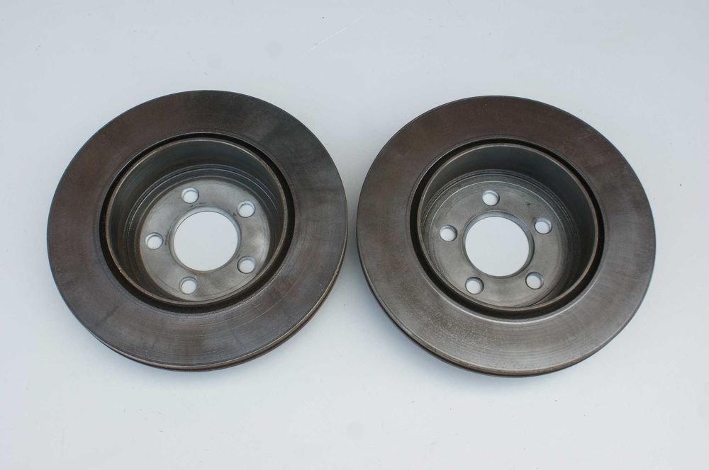 Chrysler 300C Tarcze Hamulcowe Klocki Tył Tylne Jak Nowe