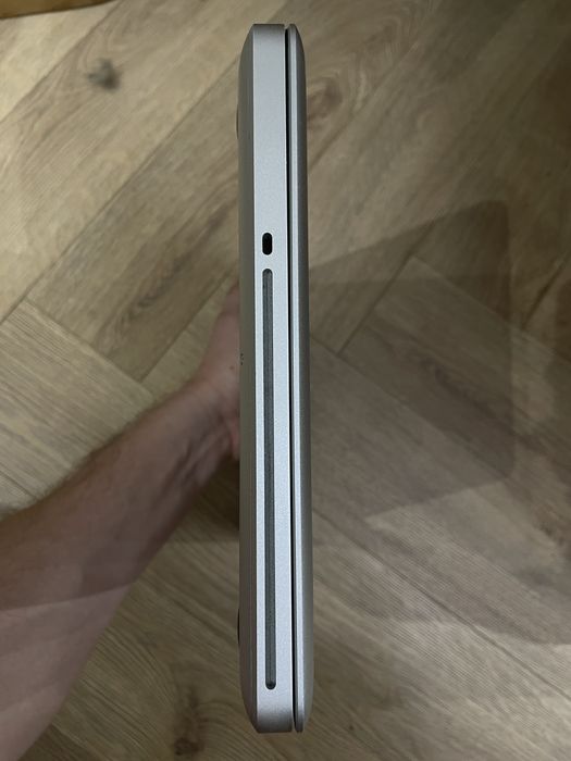 Apple MacBook Pro 13 cali