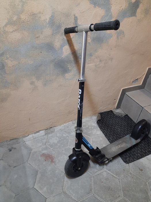 Hulajnoga razor air