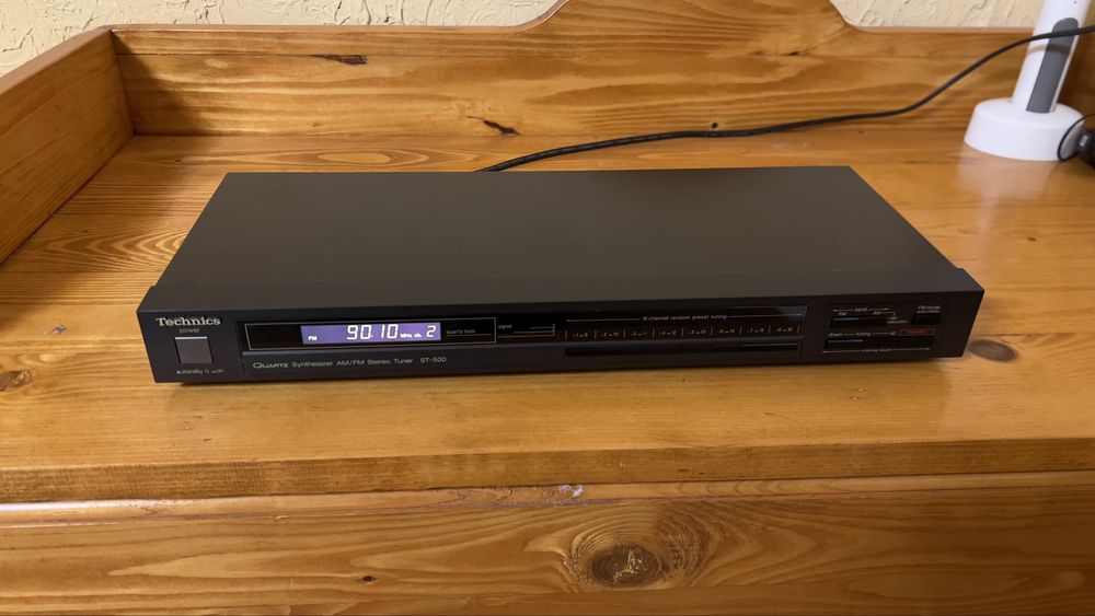 Продам радио тюнер Tecхnics ST-500