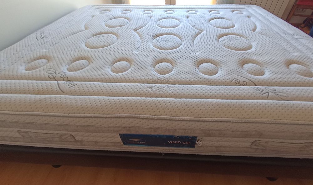 Cama de Casal + Colchão Lusocolchão Visco Gel (195x160)