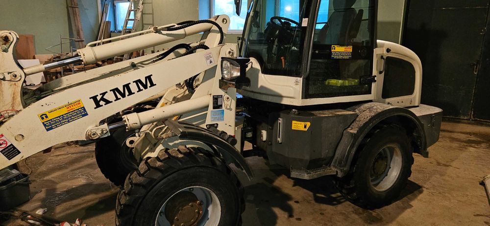 Sprzedam Ładowarkę KMM ZL18