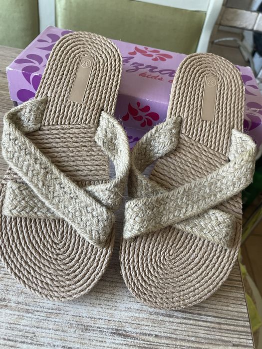 Новые женские летние  шлепанцы
