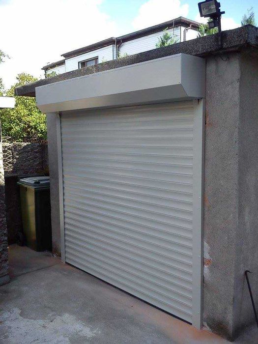 Brama rolowana ocieplana aluminiowa PA77