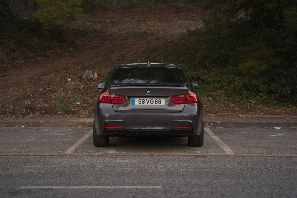 BMW 320d Pack M (F30) — 2014 — Caixa Automática