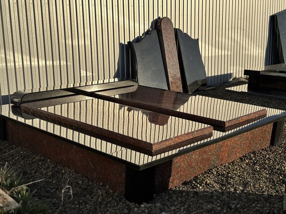 памʼятник , граніт, фотоскло,