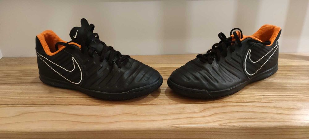 Super obuwie piłkarskie Nike Tiempo dla chłopca!!!
