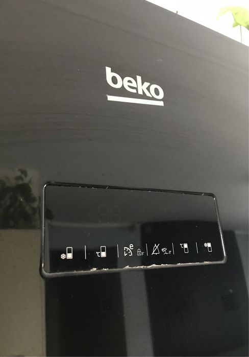 Lodówka Beko MCNA400E30DP - części