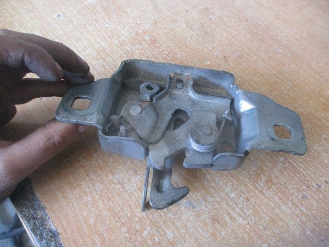 Fechadura / fecho capot RENAULT Modus/Grand Modus (F/JP0_)