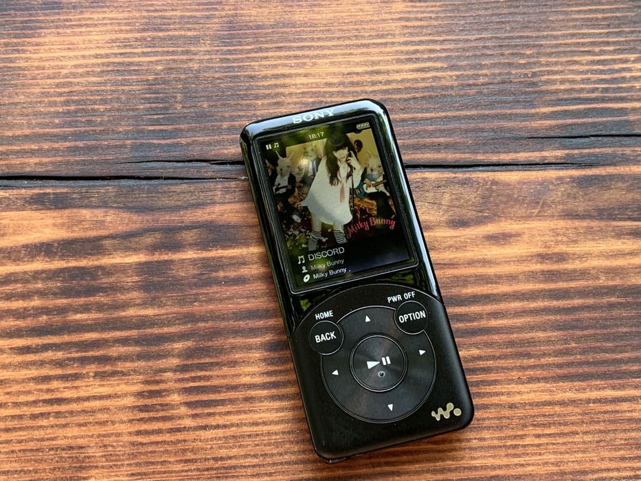 Sony Walkman NW-S755