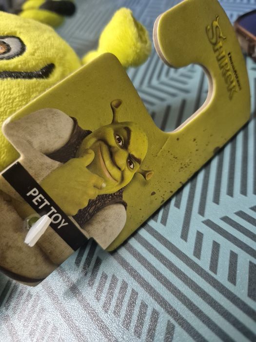 Boneco shrek para cão