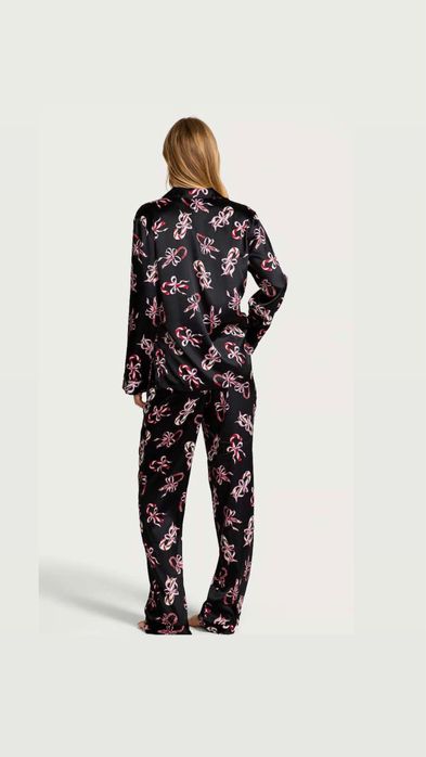 Стильна сатинова чорна піжама оригінал Victorias Secret розм М