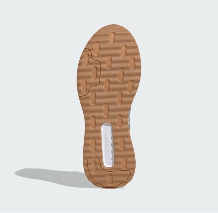Кросівки Adidas нові