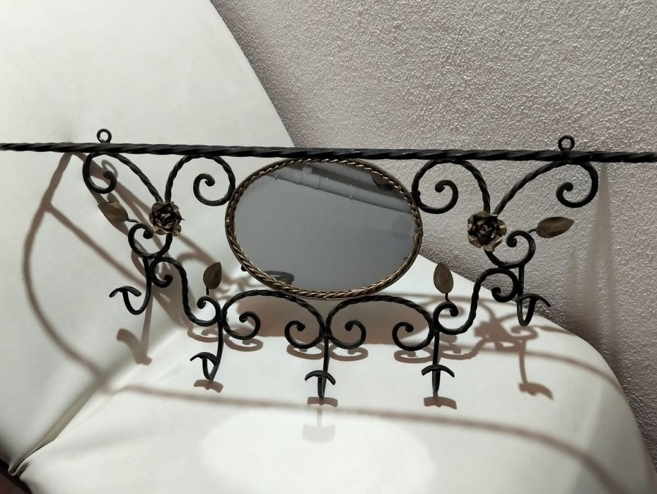 Vendo cabide bengaleiro em ferro com espelho