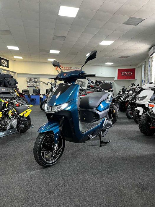 Электроскутер Yadea T9 2500W, графен