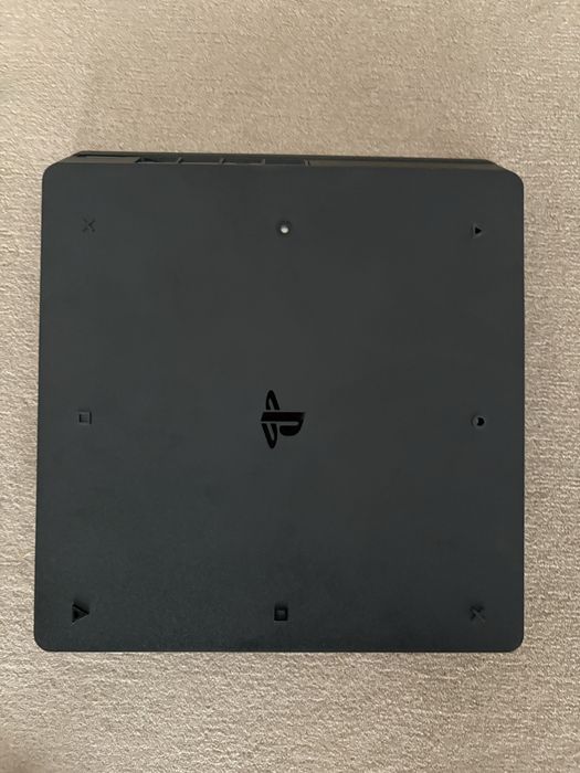 playstation 4 + comando