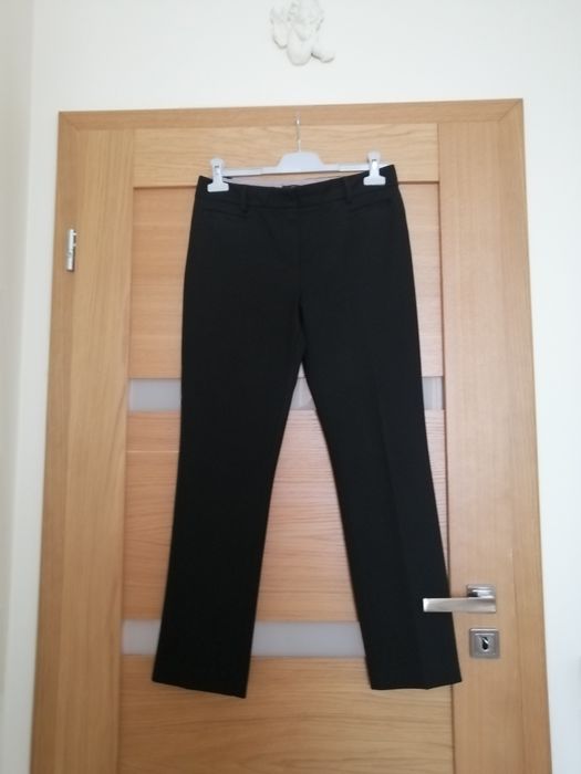 Eleganckie spodnie damskie w rozmiarze 38 M
