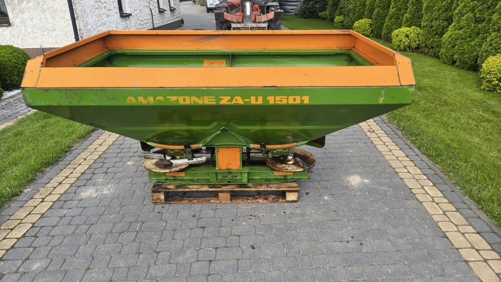 Rozsiewacz Amazone ZAU 1501, nadstawka, stan bdb!