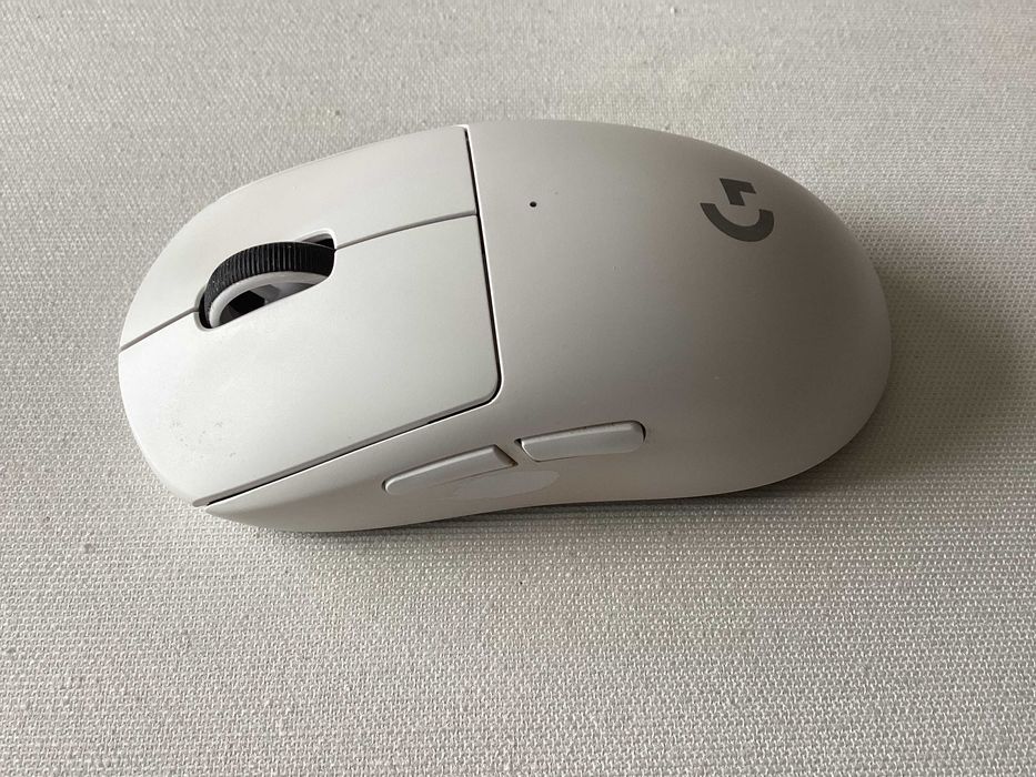 Logitech PRO X Superlight myszka