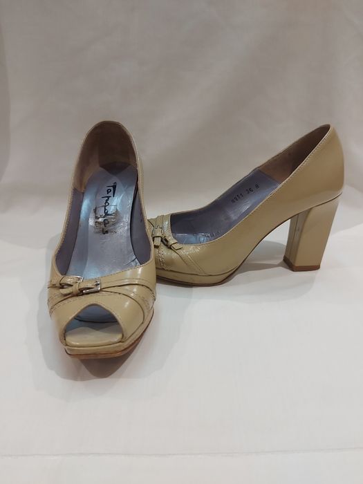 Sapatos tamanho 35