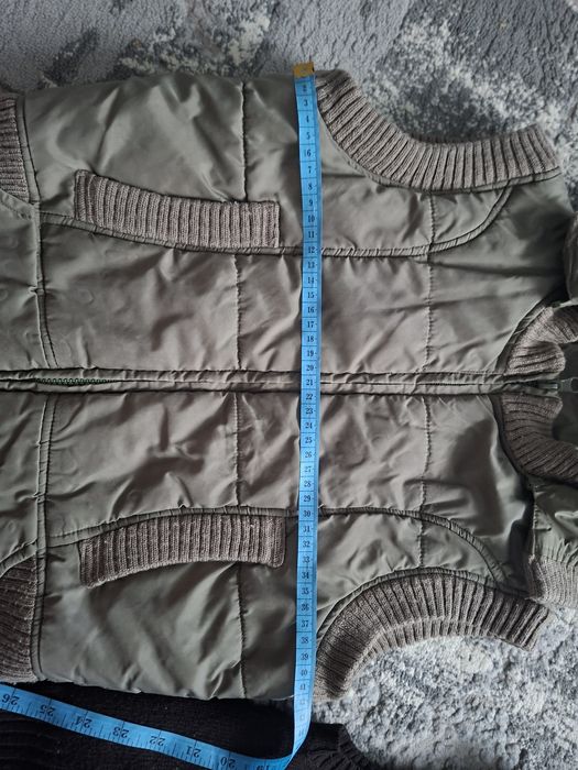 Дві безрукавки ...