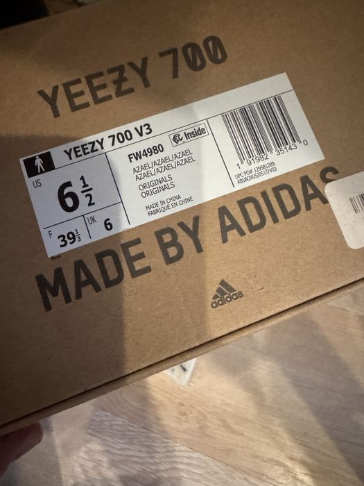 Adidas yeeze 700 v3 Azael