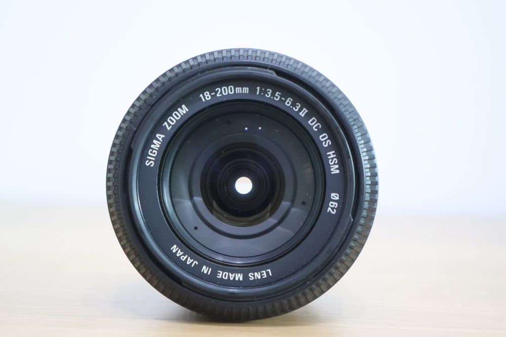 Sigma 18-200mm F/3.5-6.3 II HSM - Canon EF